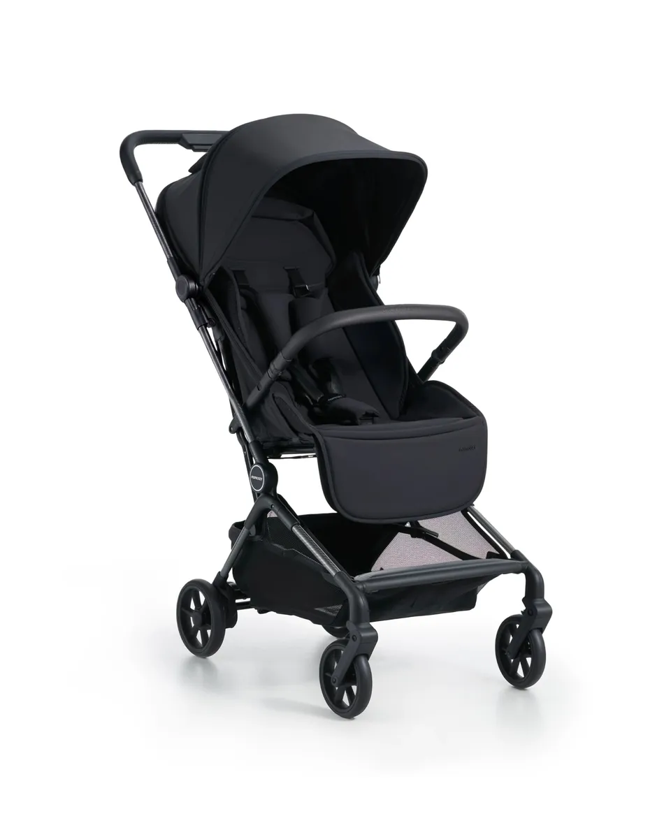 momcozy-m-tuckgo-poussette-b-b-carbone-compacte-voyage image 1