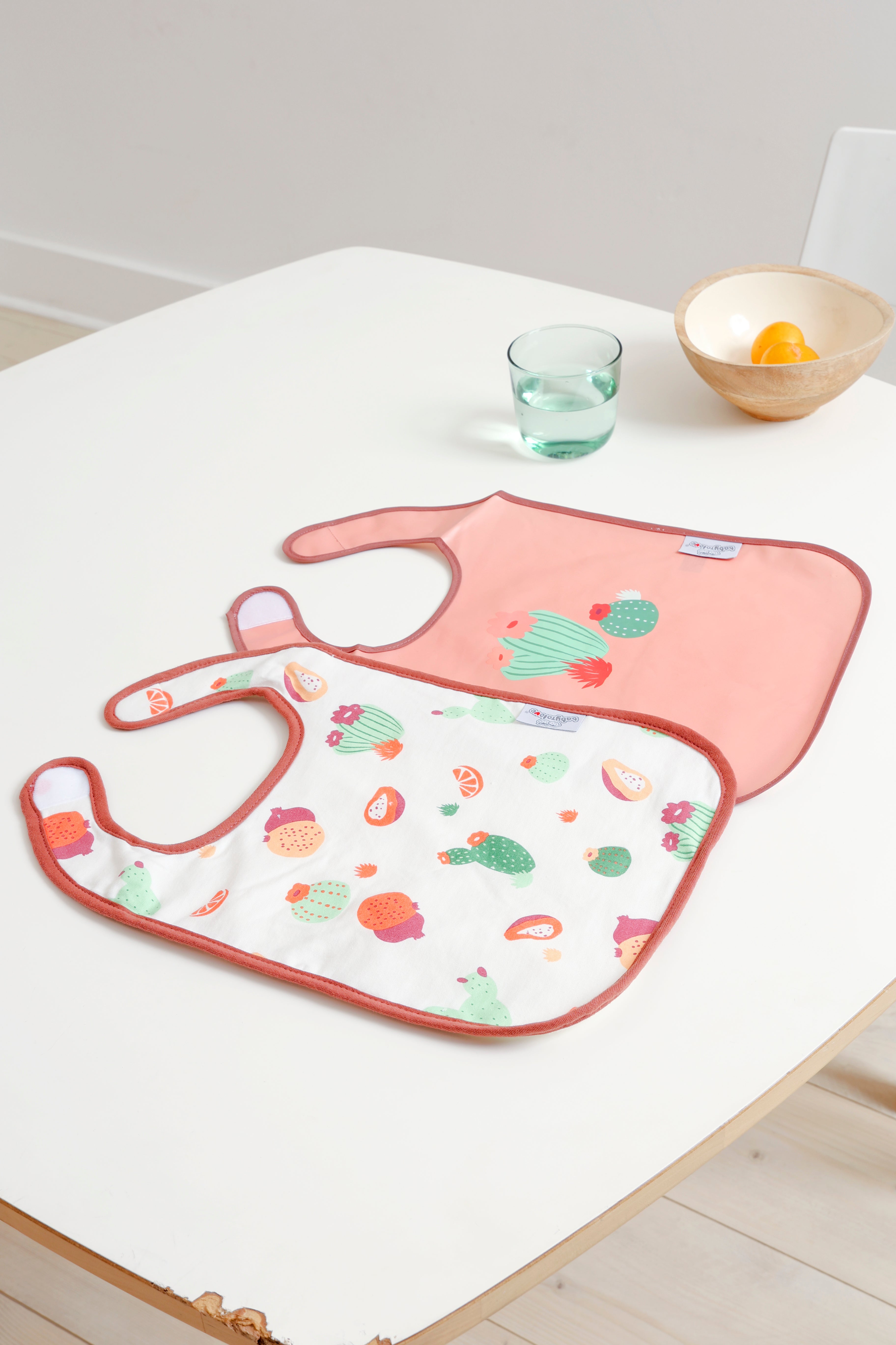 babytolove-bavoirs-b-b-cactus-garden-lot-2-bavoir-repas image 2