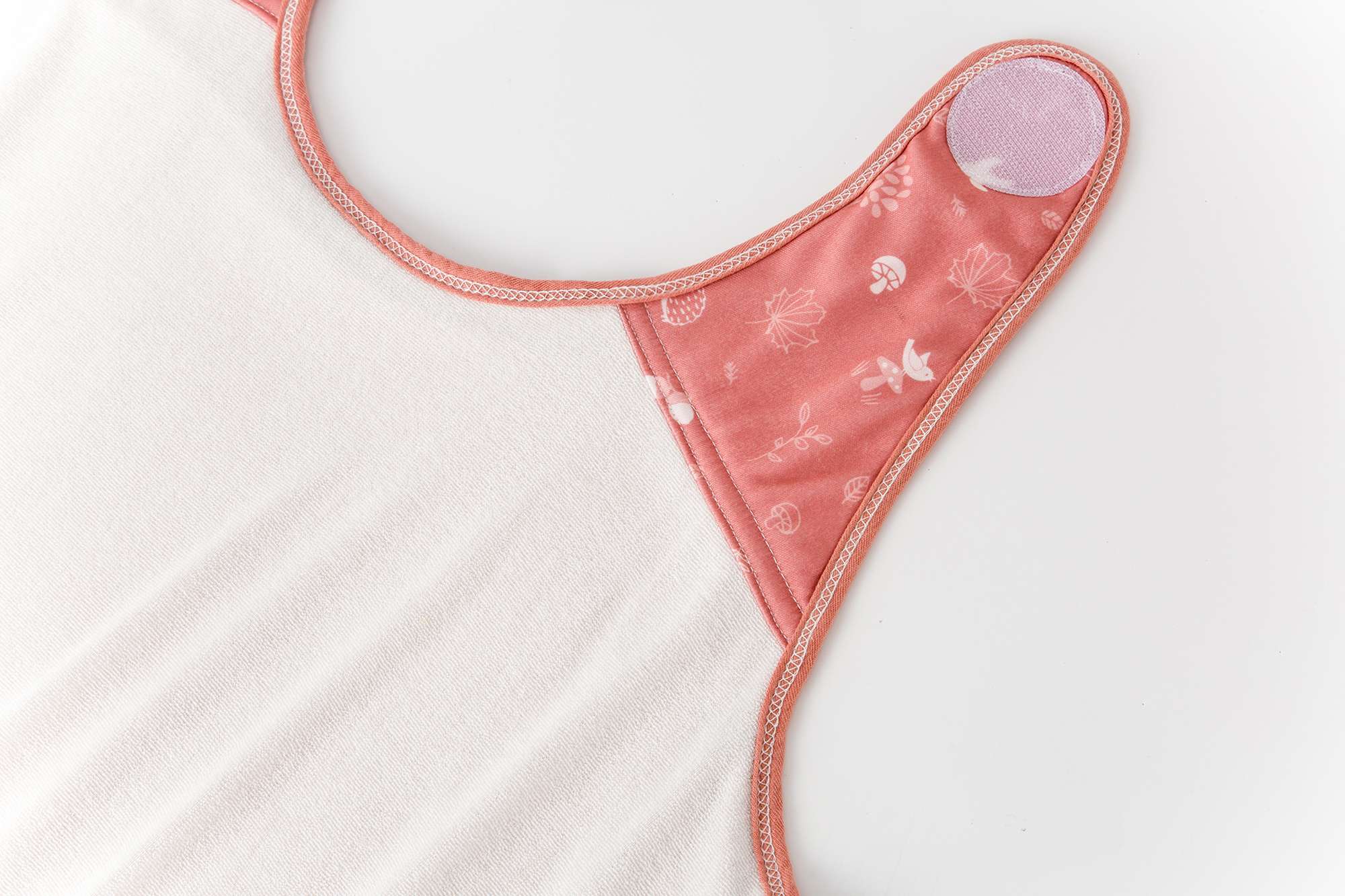 babytolove-serviette-papillon-pink-forest-sortie-de-bain-bambou image 3